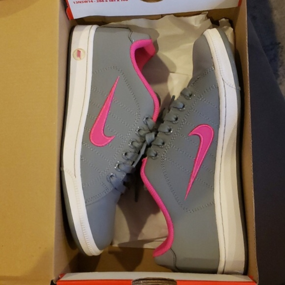 Nike Court Traditions